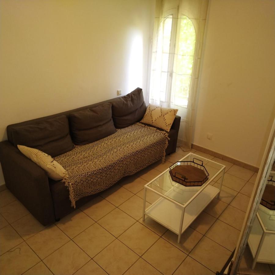 Le Provence Avec Piscine, Climatisation Et Parking Apartment Uzes Exterior photo